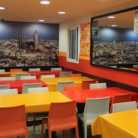 Center-Ramblas Hostal Barcelona Exterior foto