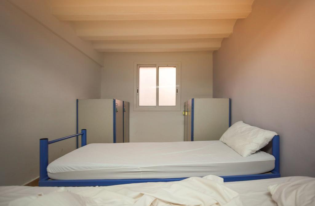 Center-Ramblas Hostal Barcelona Habitación foto